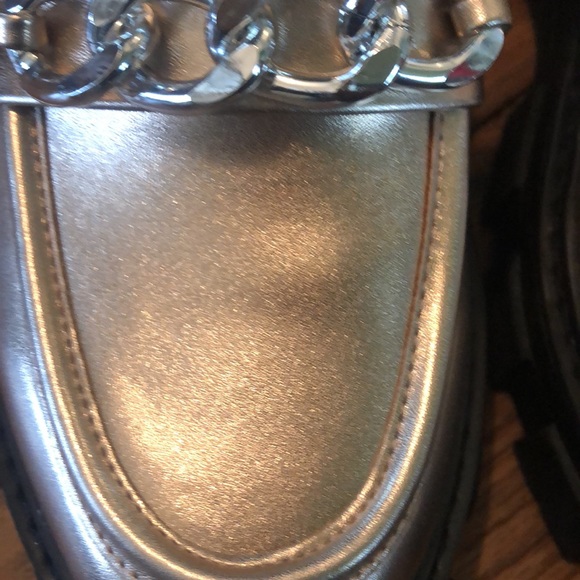 Gold platforms - Picture 4 of 6